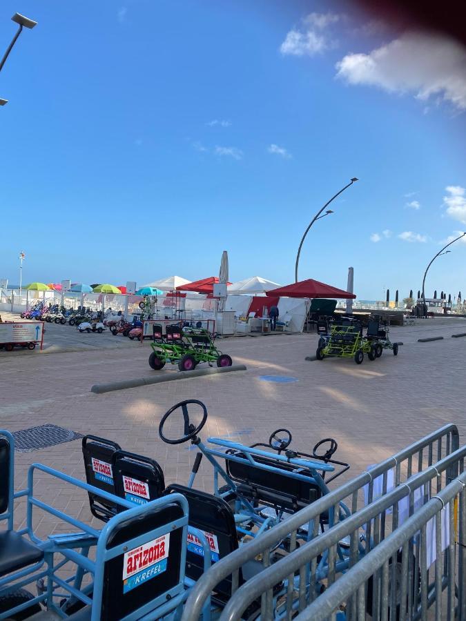 Appartement Rdc Avec 1 Chambre A 5 Metres A Pied De La Digue De La Panne Экстерьер фото
